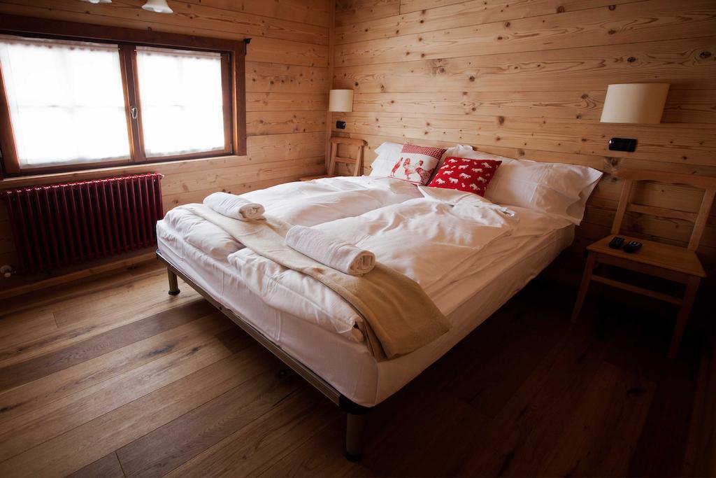 B&B La Locanda Macugnaga Ruang foto